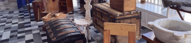 Mercado de brocanters, antigüedades y vintage