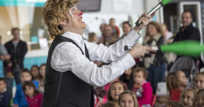 (Español) Villancicos y Christmas Market este fin de semana en Baleària Port