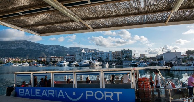 El vaixell solar ‘La Panseta’ de Baleària va transportar en 2018 a 270.300 passatgers